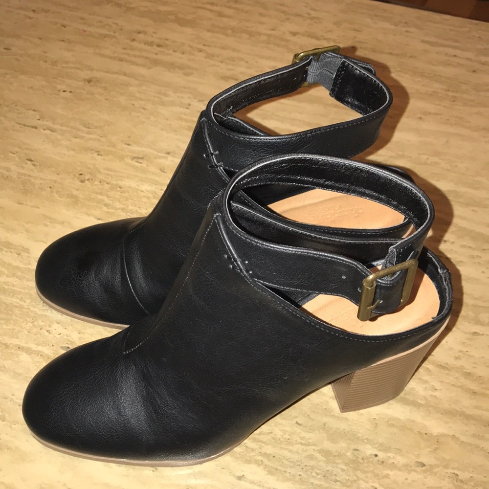 Ankle strap Mule